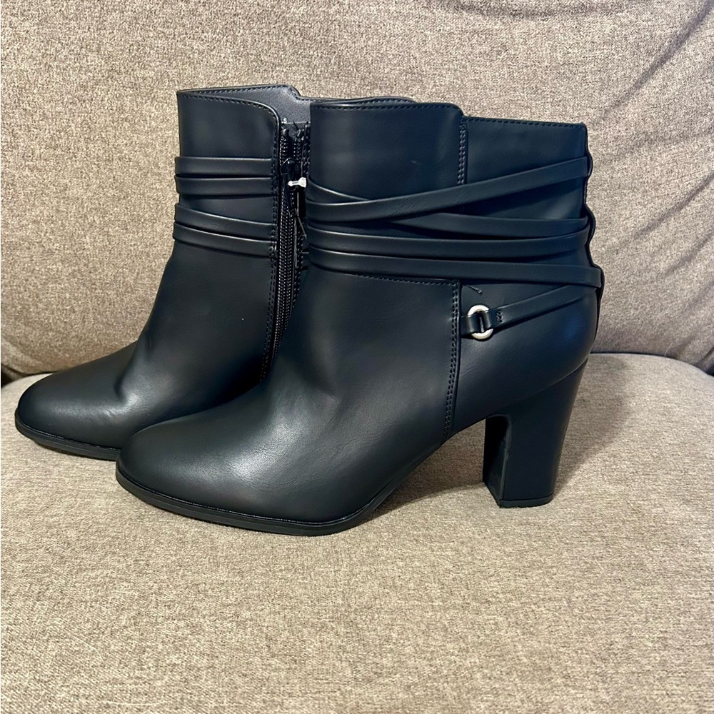 White Mountain Black Ankle Booties